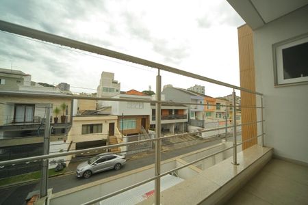 Casa à venda com 250m², 3 quartos e 5 vagasVaranda Suíte 1
