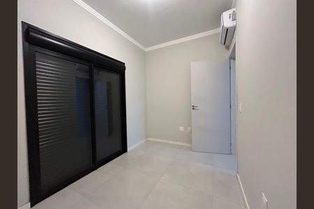 Quarto 1 de casa para alugar com 3 quartos, 100m² em Campeche Central, Florianópolis
