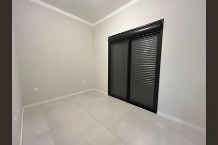 Casa para alugar com 100m², 3 quartos e 1 vaga Casa para alugar com 100m², 3 quartos e 1 vagaQuarto 1