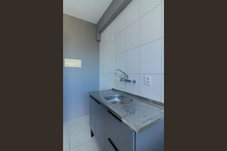 Cozinha de apartamento para alugar com 1 quarto, 45m² em Santo Antônio, Porto Alegre