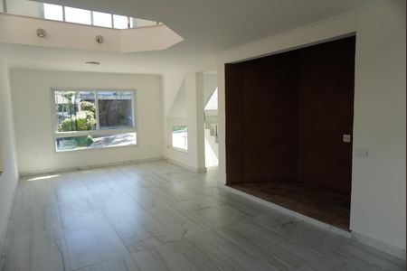 Casa de condomínio à venda com 450m², 2 quartos e 2 vagasSala