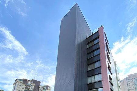 Apartamento à venda com 358m², 4 quartos e 4 vagas Apartamento à venda com 358m², 4 quartos e 4 vagasFachada