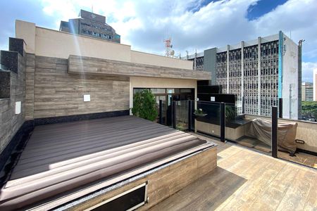 Apartamento à venda com 358m², 4 quartos e 4 vagas Apartamento à venda com 358m², 4 quartos e 4 vagasHidromassagem
