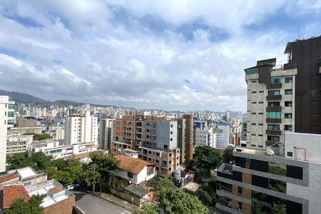 Apartamento à venda com 358m², 4 quartos e 4 vagas Apartamento à venda com 358m², 4 quartos e 4 vagasVista da Cobertura