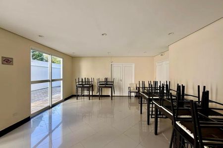 Apartamento para alugar com 54m², 2 quartos e 2 vagas Apartamento para alugar com 54m², 2 quartos e 2 vagasSalão de Festas