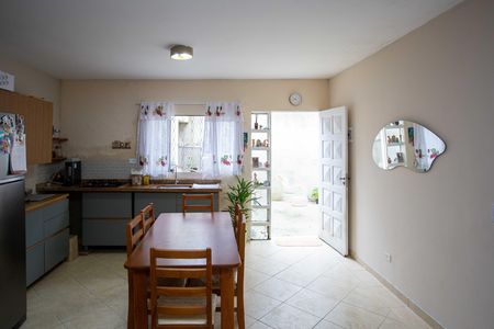 Casa à venda com 650m², 4 quartos e 4 vagasSala/Cozinha  Casa 2