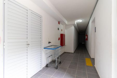 Apartamento para alugar com 40m², 2 quartos e sem vaga Apartamento para alugar com 40m², 2 quartos e sem vagaHall de entrada