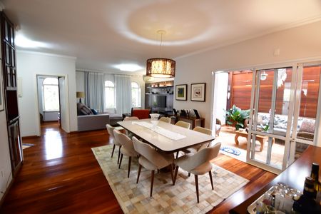 Sala de casa à venda com 3 quartos, 229m² em Cidade Universitária, Campinas