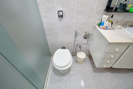 Casa à venda com 229m², 3 quartos e 1 vagaBanheiro Suíte