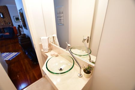 Casa à venda com 229m², 3 quartos e 1 vagaLavabo