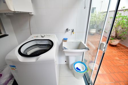 Casa à venda com 229m², 3 quartos e 1 vagaÁrea de Serviço