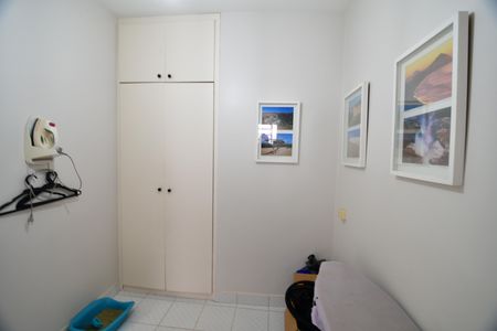 Casa à venda com 229m², 3 quartos e 1 vagaQuarto de Serviço
