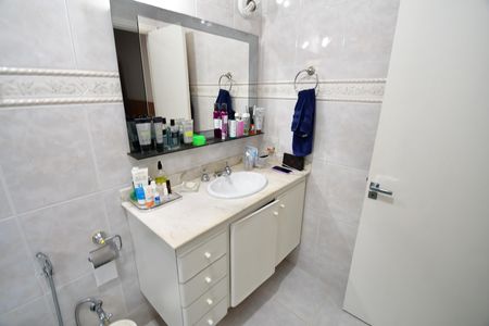 Casa à venda com 229m², 3 quartos e 1 vagaBanheiro Suíte