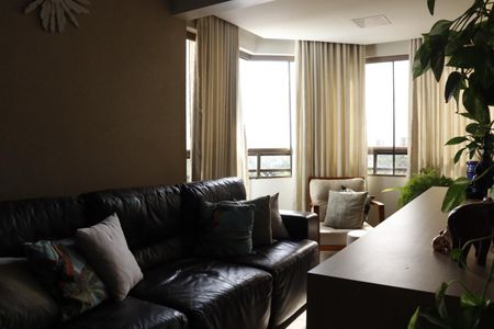 Detalhe Sala de apartamento para alugar com 3 quartos, 73m² em Parque Amazonia, Goiânia