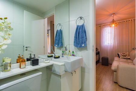 Apartamento à venda com 59m², 2 quartos e 1 vaga Apartamento à venda com 59m², 2 quartos e 1 vagaBanheiro - Social