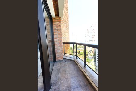 Apartamento para alugar com 72m², 2 quartos e sem vagaVaranda