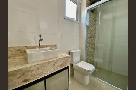 Apartamento para alugar com 68m², 2 quartos e 1 vaga Apartamento para alugar com 68m², 2 quartos e 1 vagaBanheiro da Suíte