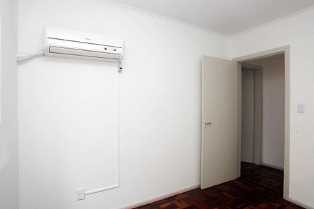 Quarto 1 de apartamento à venda com 2 quartos, 80m² em Santana, Porto Alegre