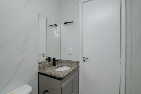Apartamento para alugar com 55m², 2 quartos e 1 vaga Apartamento para alugar com 55m², 2 quartos e 1 vagaBanheiro