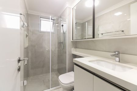 Apartamento à venda com 110m², 3 quartos e 2 vagas Apartamento à venda com 110m², 3 quartos e 2 vagasBanheiro Suíte 2