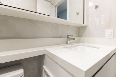 Apartamento à venda com 110m², 3 quartos e 2 vagas Apartamento à venda com 110m², 3 quartos e 2 vagasBanheiro Suíte 2