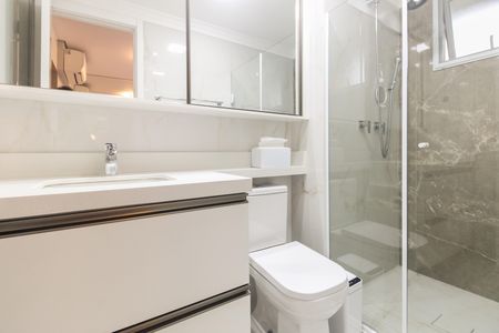 Apartamento à venda com 110m², 3 quartos e 2 vagas Apartamento à venda com 110m², 3 quartos e 2 vagasBanheiro Suíte 1