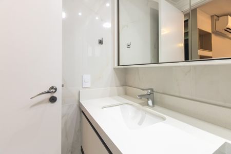 Apartamento à venda com 110m², 3 quartos e 2 vagas Apartamento à venda com 110m², 3 quartos e 2 vagasBanheiro Suíte 1