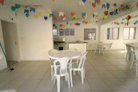 Apartamento para alugar com 70m², 2 quartos e 1 vaga Apartamento para alugar com 70m², 2 quartos e 1 vagaÁrea comum - Salão de festas
