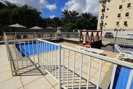 Área comum - Piscina de apartamento para alugar com 2 quartos, 70m² em Jardim das Margaridas, Salvador