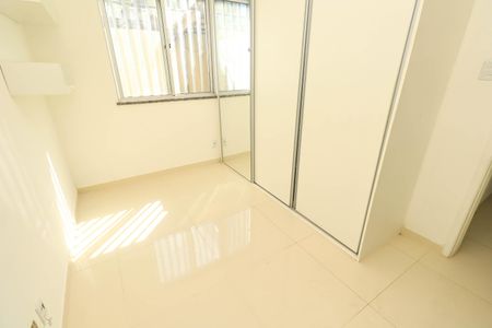 Quarto 2 de apartamento para alugar com 2 quartos, 70m² em Jardim das Margaridas, Salvador