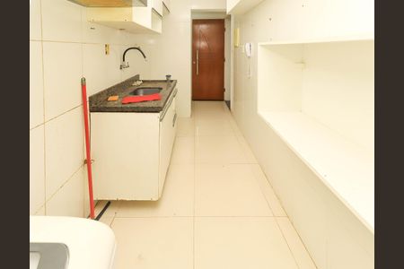 Cozinha de apartamento para alugar com 2 quartos, 70m² em Jardim das Margaridas, Salvador