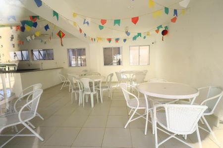 Apartamento para alugar com 70m², 2 quartos e 1 vaga Apartamento para alugar com 70m², 2 quartos e 1 vagaÁrea comum - Salão de festas