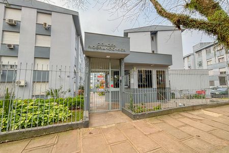 Apartamento à venda com 37m², 1 quarto e 1 vaga Apartamento à venda com 37m², 1 quarto e 1 vagaFachada