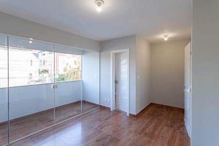 Casa para alugar com 174m², 3 quartos e 3 vagasSuíte 