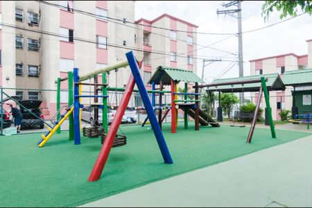 Apartamento para alugar com 49m², 2 quartos e 1 vaga Apartamento para alugar com 49m², 2 quartos e 1 vagaÁrea comum - Playground