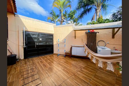 Casa para alugar com 130m², 2 quartos e 1 vaga Casa para alugar com 130m², 2 quartos e 1 vagaGaragem