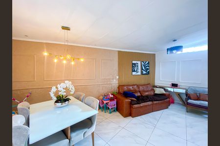 Sala de casa para alugar com 2 quartos, 130m² em Tremembé, São Paulo