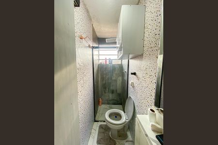 Casa para alugar com 130m², 2 quartos e 1 vaga Casa para alugar com 130m², 2 quartos e 1 vagaBanheiro