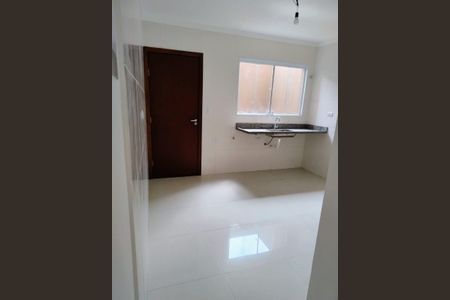 Casa de condomínio à venda com 94m², 3 quartos e 2 vagas Casa de condomínio à venda com 94m², 3 quartos e 2 vagasCozinha