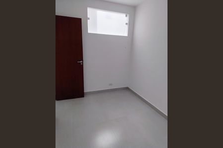 Casa de condomínio à venda com 94m², 3 quartos e 2 vagas Casa de condomínio à venda com 94m², 3 quartos e 2 vagasQuarto