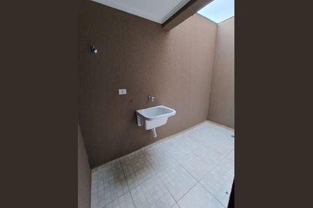 Casa de condomínio à venda com 94m², 3 quartos e 2 vagas Casa de condomínio à venda com 94m², 3 quartos e 2 vagasÁrea de serviço