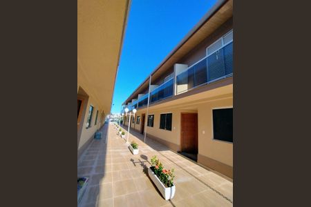 Casa de condomínio à venda com 94m², 3 quartos e 2 vagas Casa de condomínio à venda com 94m², 3 quartos e 2 vagasÁrea externa