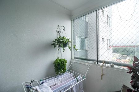 Apartamento à venda com 48m², 2 quartos e 1 vaga Apartamento à venda com 48m², 2 quartos e 1 vagaSacada