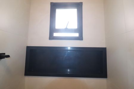 Casa à venda com 210m², 3 quartos e 3 vagasBanheiro Quarto 1 suíte