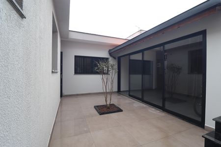 Casa à venda com 210m², 3 quartos e 3 vagasQuintal