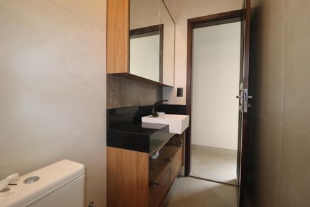 Casa à venda com 210m², 3 quartos e 3 vagasBanheiro 3