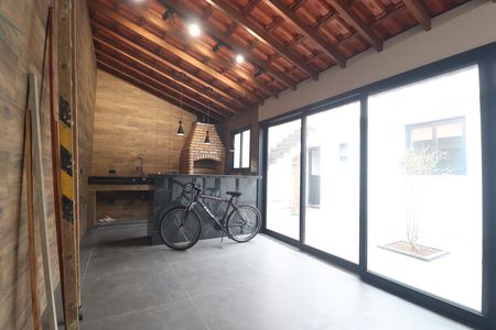 Casa à venda com 210m², 3 quartos e 3 vagasEspaço Gourmet