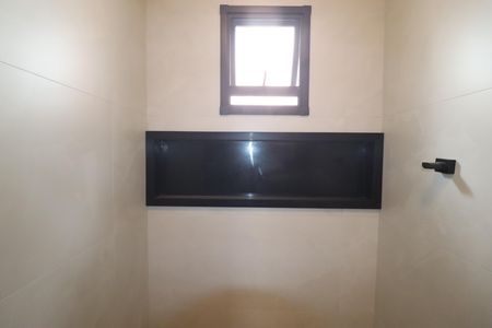 Casa à venda com 210m², 3 quartos e 3 vagasBanheiro Quarto 2 suíte