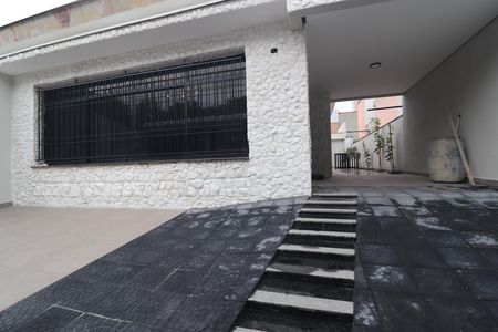 Casa à venda com 210m², 3 quartos e 3 vagasFachada Casa