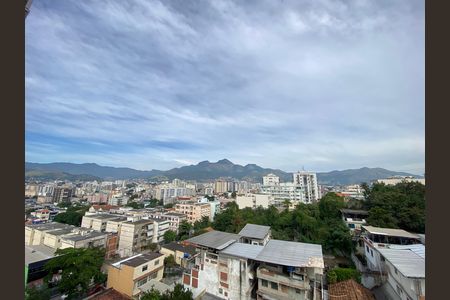 Apartamento à venda com 70m², 2 quartos e 1 vaga